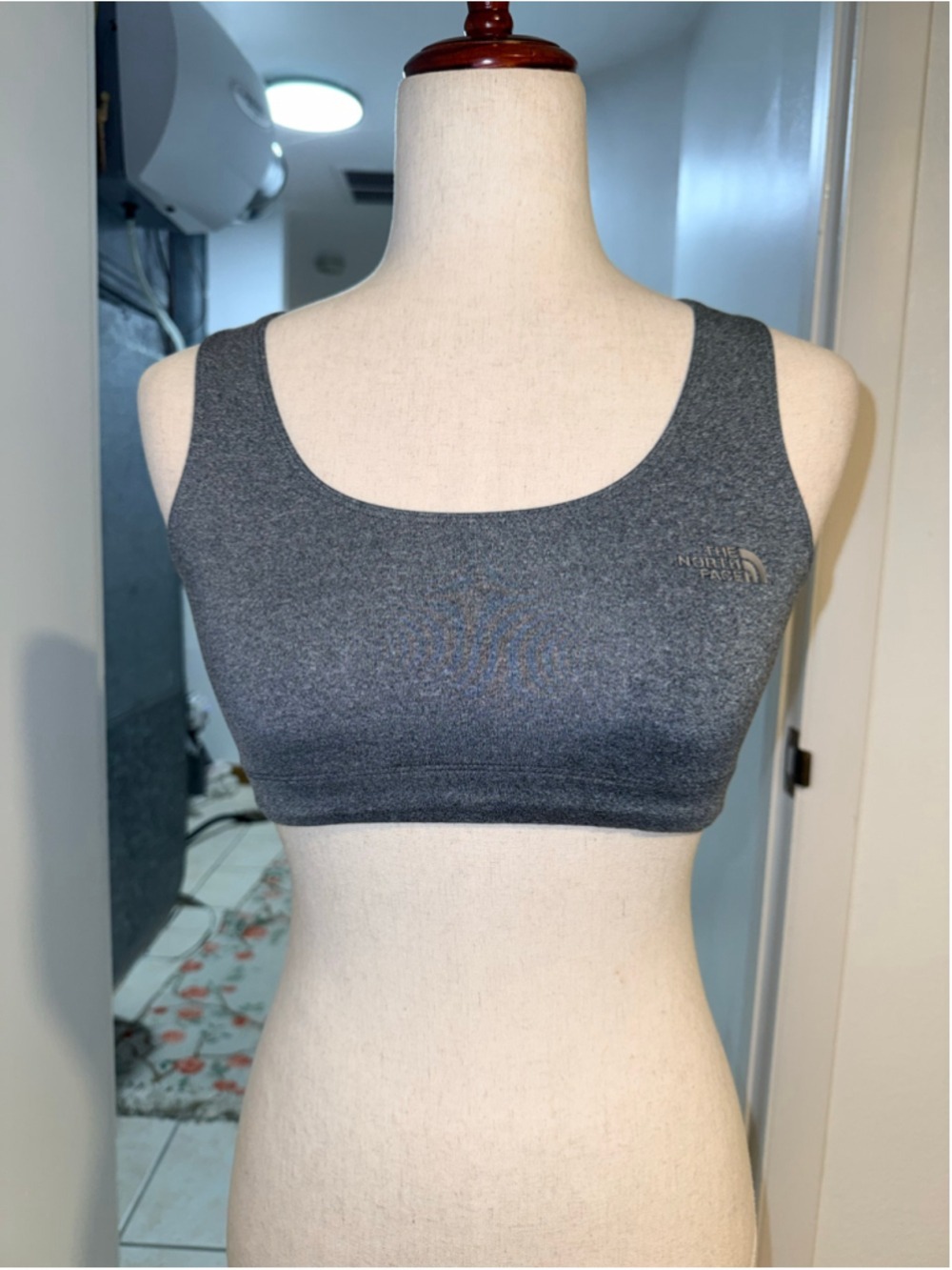 Women's The North Face Sports Bra Size M Grey VaporWick